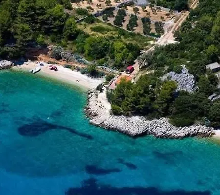 Robinson Medvidina Bay Petra * Zastražišće